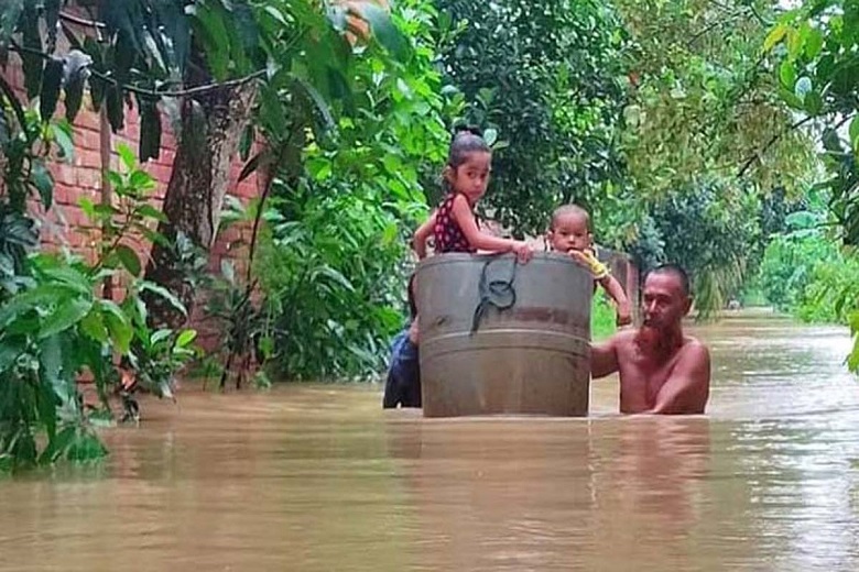 বন্যাকবলিত আট জেলায় প্রায় ২৯ লাখ মানুষ ক্ষতিগ্রস্ত হয়েছে, মৃত্যু হয়েছে দুইজনের